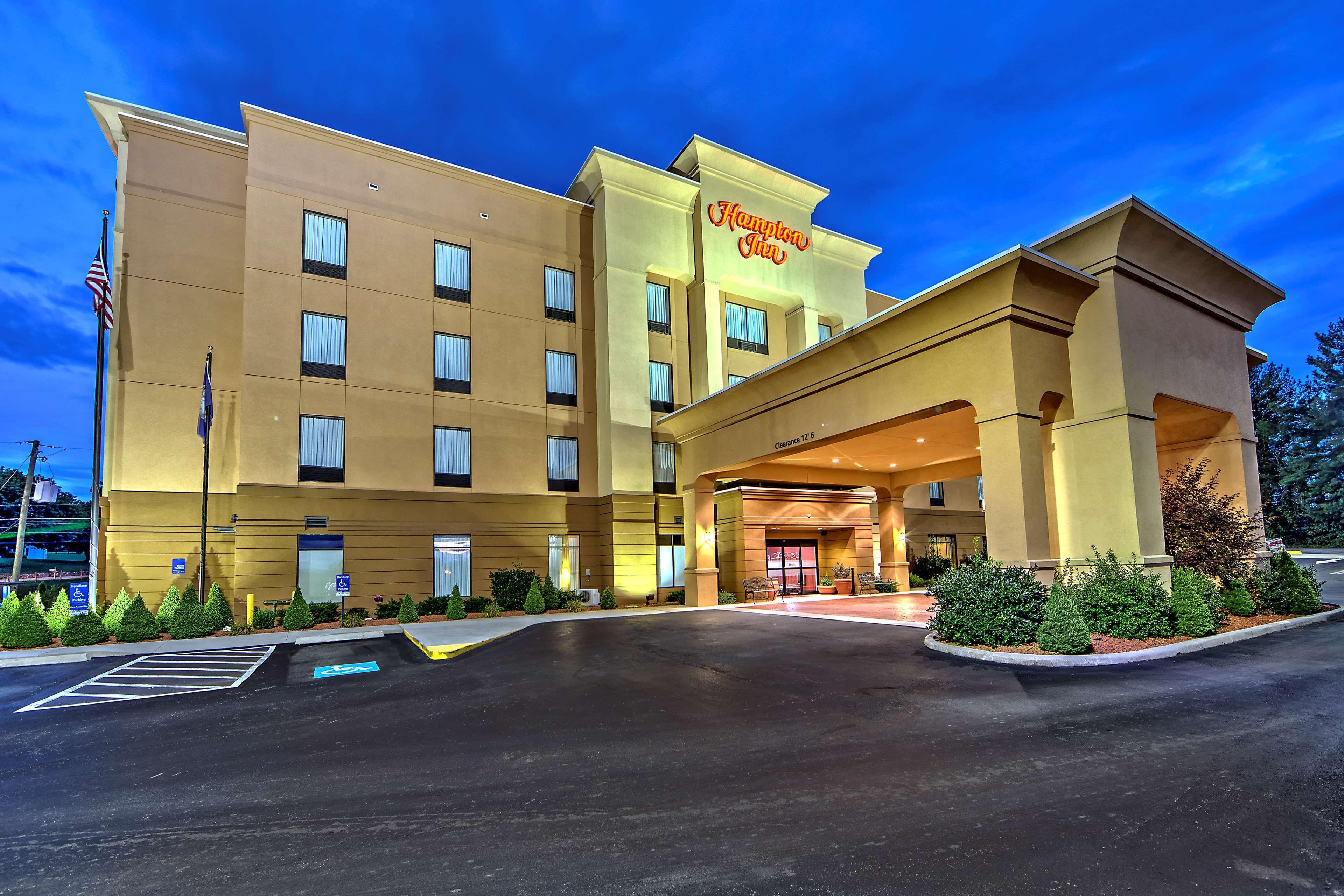 Hampton Inn Galax Luaran gambar